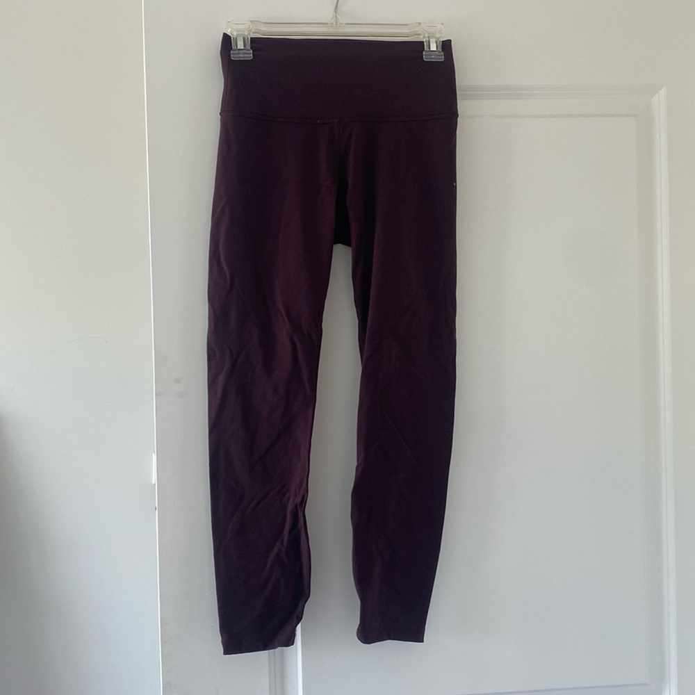 Purple lululemon wunder under ⅞ leggings